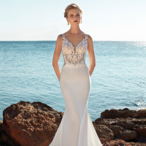 Robes de mariée N° 384 Destination Romance chez Moda Sposa à Nice