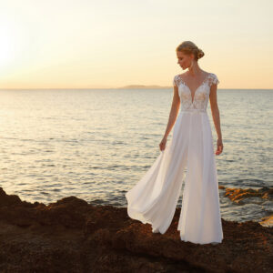 Robes de mariée N°388 Destination Romance chez Moda Sposa à Nice