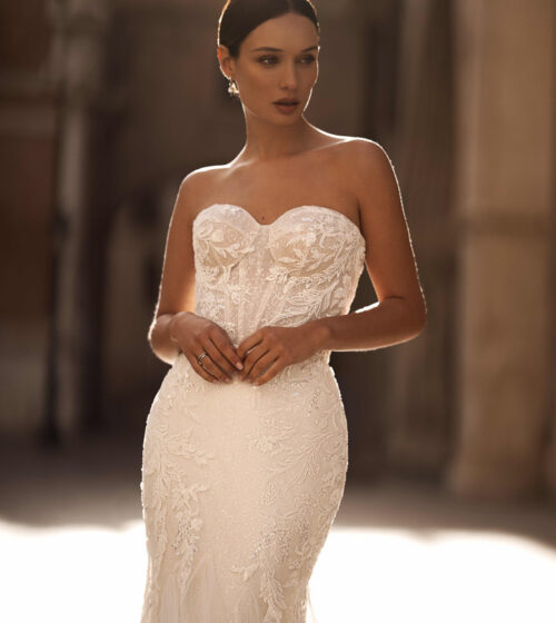 Robes de Mariée de la marque Selestia chez Moda Sposa