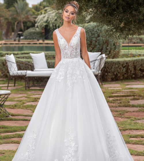 Robes de mariée chez Marque Moda Sposa à Nice