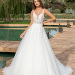 Robes de mariée chez Marque Moda Sposa à Nice