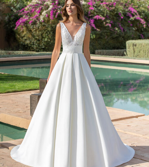 Robes de mariée chez Marque Moda Sposa à Nice