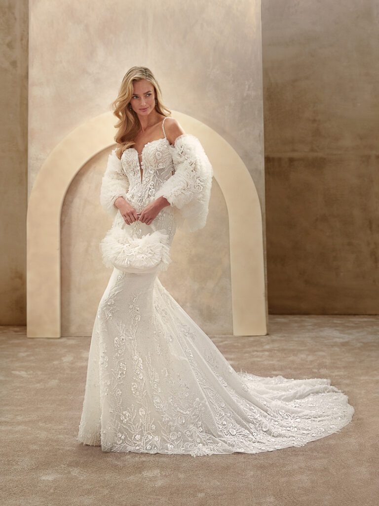 Robe de mariée Demetrios 1537